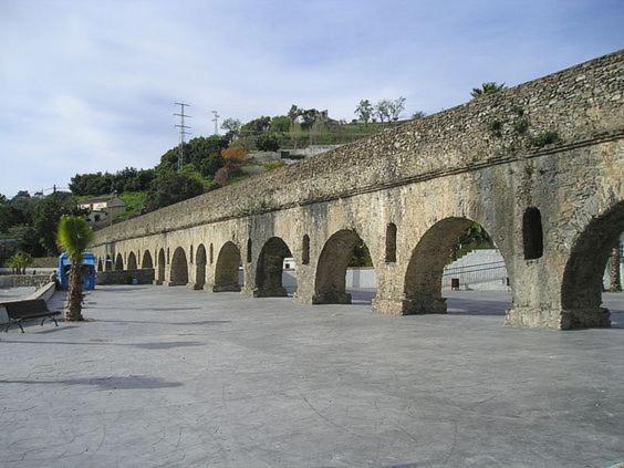 Вилла Minicasa En Pleno Casco Antiguo Альмуньекар Экстерьер фото
